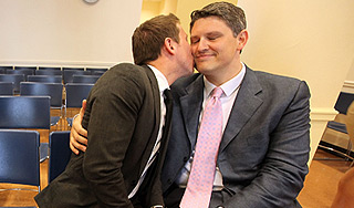 Вашингтон легализует гей-браки в Калифорнии Вашингтон легализует гей-браки в Калифорнии