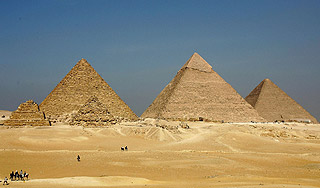 В Египте пирамиды сдадут в аренду В Египте пирамиды сдадут в аренду