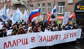 Карелин: О наших детях мы сами позаботимся Карелин: О наших детях мы сами позаботимся