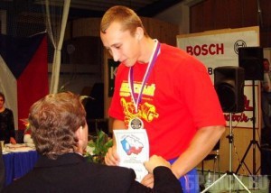 Паралимпиец Шаталов выиграл чемпионат России в толкании ядра