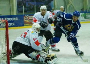 Брянские хоккеисты не удержали победу над «Прогрессом» sport-32.ru