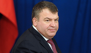 Росимущество хочет вернуть "дачу Сердюкова" Росимущество хочет вернуть "дачу Сердюкова"