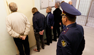 В Новгороде осужденный съел приговор В Новгороде осужденный съел приговор