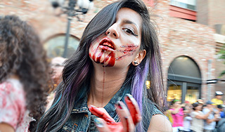 В США стал популярен парфюм от зомби В США стал популярен парфюм от зомби