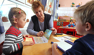 Минобрнауки просит 100 млрд на детские сады Минобрнауки просит 100 млрд на детские сады