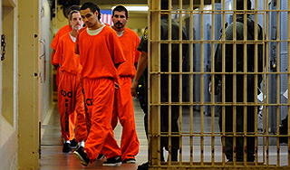 США выпустили из тюрем тысячи нелегалов США выпустили из тюрем тысячи нелегалов