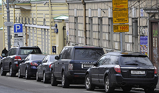 В центре Москвы увеличат платные парковки В центре Москвы увеличат платные парковки