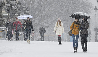 Климат в России теплеет в два раза быстрее Климат в России теплеет в два раза быстрее