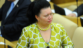 Депутаты хотят министерскую зарплату Депутаты хотят министерскую зарплату