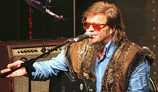 "Аквариум" уходит "в партизаны" "Аквариум" уходит "в партизаны"