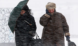 Российские города заметает снегом Российские города заметает снегом