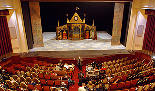 Москву ждет необычная "Ночь в театре" Москву ждет необычная "Ночь в театре"