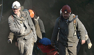 В кузбасской шахте ищут пропавших горняков В кузбасской шахте ищут пропавших горняков