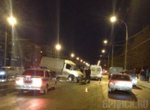 Попавшая под машину женщина-пешеход умерла в больнице