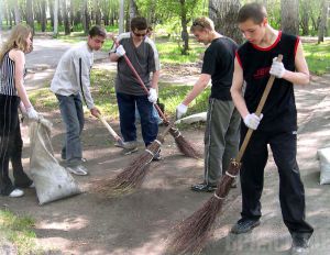 Летом в Брянске планируется трудоустроить 1 300 подростков