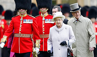 Гвардейцы Елизаветы II заразились чесоткой Гвардейцы Елизаветы II заразились чесоткой