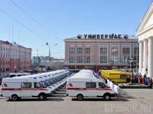 35 автомобилей передали «скорой помощи»