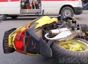 Пьяный скутерист сбил 16-летнюю студентку