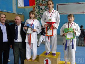 Лиза Ипатова победила на первенстве ЦФО по карате rsbi-bryansk.ru