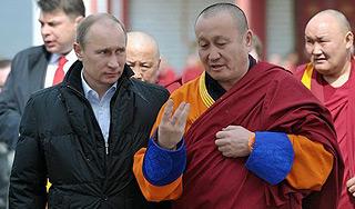 Ламы рассказали Путину о Будде и борьбе Ламы рассказали Путину о Будде и борьбе