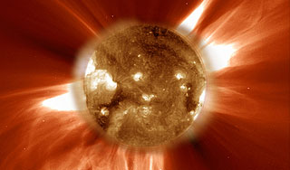 Мощная солнечная буря накроет Землю Мощная солнечная буря накроет Землю