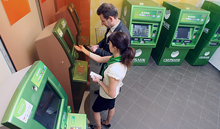 Сбербанк будет собирать долги с россиян Сбербанк будет собирать долги с россиян