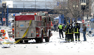ФБР расследует теракт в Бостоне ФБР расследует теракт в Бостоне