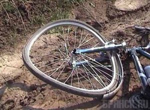 Пьяный велосипедист угодил под колеса иномарки