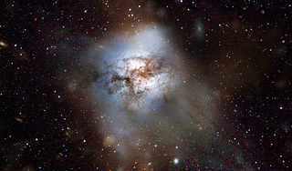 Астрономы обнаружили первобытную галактику Астрономы обнаружили первобытную галактику