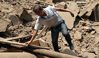 Землетрясение в Китае снесло 10 тысяч домов Землетрясение в Китае снесло 10 тысяч домов