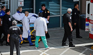 Бостонский террорист пытался застрелиться Бостонский террорист пытался застрелиться