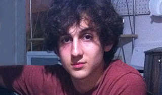 Бостонский террорист дает показания Бостонский террорист дает показания