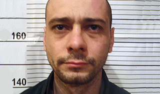 Тысячи силовиков ищут белгородского стрелка Тысячи силовиков ищут белгородского стрелка