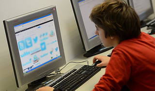 Россиян оградят от насилия в Интернете Россиян оградят от насилия в Интернете