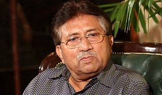 У дома Мушаррафа обезвредили бомбу У дома Мушаррафа обезвредили бомбу