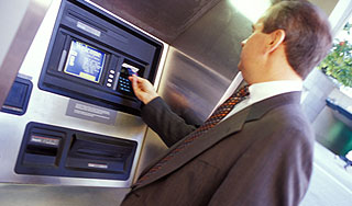 Чиновников лишили зарубежных счетов Чиновников лишили зарубежных счетов