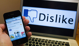 Facebook теряет популярность Facebook теряет популярность