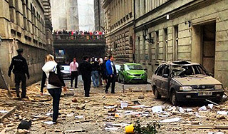 В центре Праги прогремел мощный взрыв В центре Праги прогремел мощный взрыв