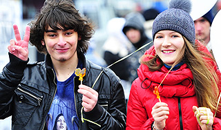 77% россиян считают себя счастливыми 77% россиян считают себя счастливыми