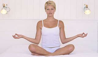 Занятия йогой улучшают иммунитет Занятия йогой улучшают иммунитет