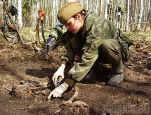 Поисковики начали работу в Комаричском районе