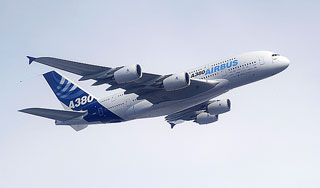 Самолетам открыли небо над Москвой Самолетам открыли небо над Москвой