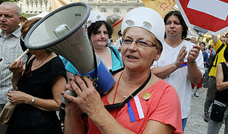 Чехи выступают против введения евро Чехи выступают против введения евро