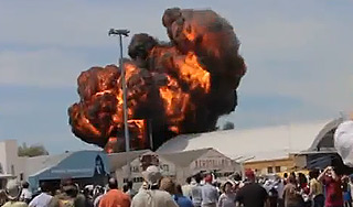 Помощник министра Испании погиб на авиашоу Помощник министра Испании погиб на авиашоу