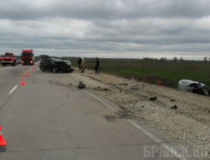 Три брянца погибли в ДТП в Калужской области Три брянца погибли в ДТП в Калужской области
