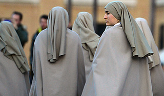 "Монахини" прятали кокаин под рясами "Монахини" прятали кокаин под рясами