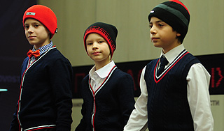 Дети получат единую школьную форму Дети получат единую школьную форму