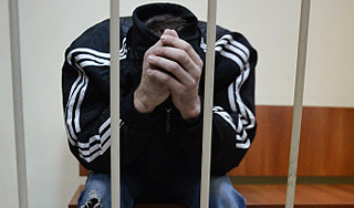 Курсант убил семью полицейского из мести Курсант убил семью полицейского из мести