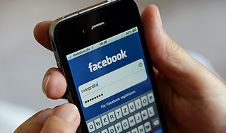 Вирус похищает учетные данные в Facebook Вирус похищает учетные данные в Facebook