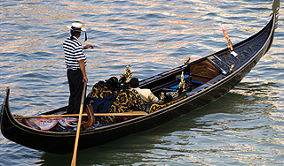В Челябинске открылась вакансия гондольера В Челябинске открылась вакансия гондольера